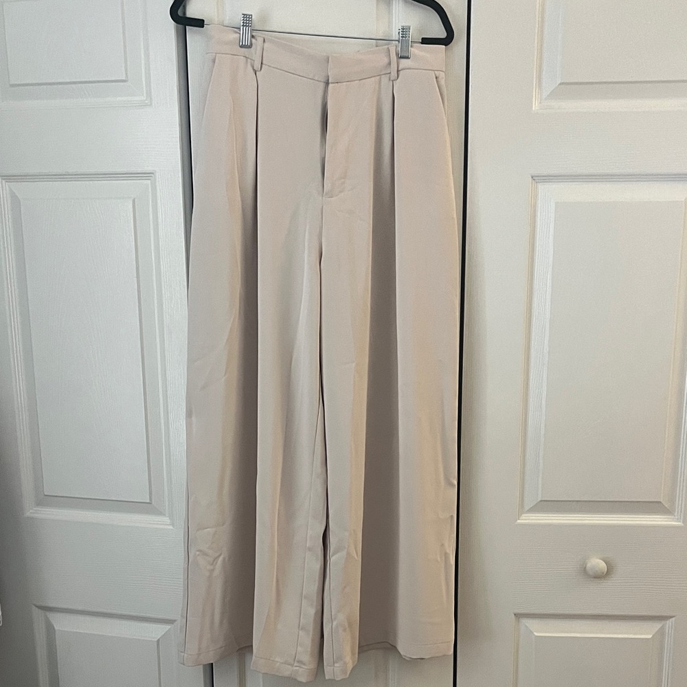 Chic Beige Women's Pantsuit